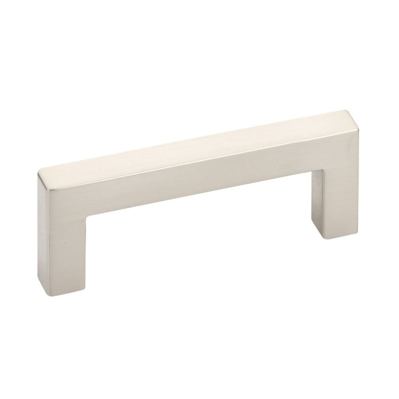 The Emtek Warwick Cabinet Pull in Satin Nickel finish