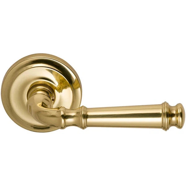 The Omnia Traditions 904 Lever with Round Rosette in Polished Brass, Lacquered finish