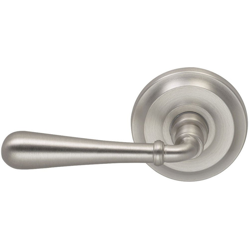 Omnia Traditions 918 Lever with Round Rosette in Satin Nickel, Lacquered finish