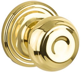 Yale Expressions Lewiston Knob with Maguire Rosette in Polished Brass finish