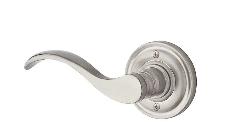 Baldwin ReserveBaldwin Curve Lever with Traditional Round Rosette in 