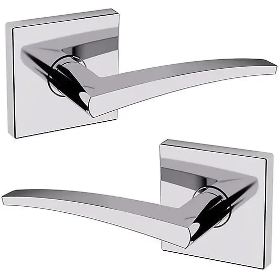 Baldwin Estate L022 Passage Lever with R017 Rosette in Polished Chrome finish