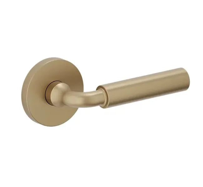 Baldwin L031 Gramercy Curved Lever with 5046 Rosette Vintage Brass
