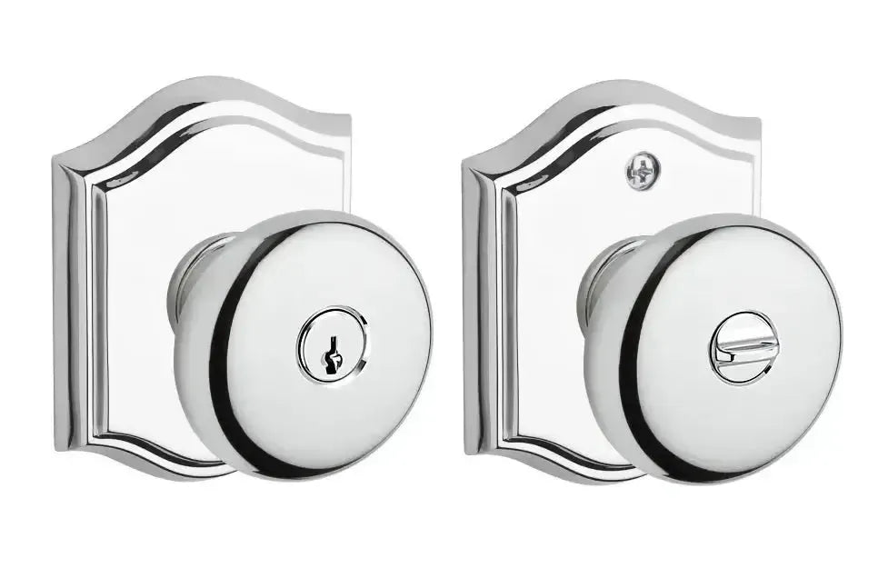 Baldwin ReserveBaldwin Round Knob with Traditional Arch Rosette in 