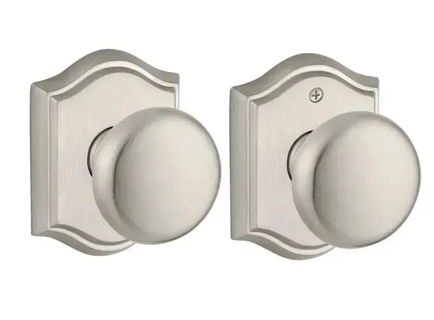 Baldwin ReserveBaldwin Round Knob with Traditional Arch Rosette in 