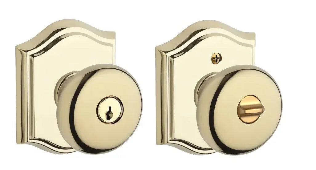 Baldwin Round Knob with Traditional Arch Rosette Lifetime Polished Brass