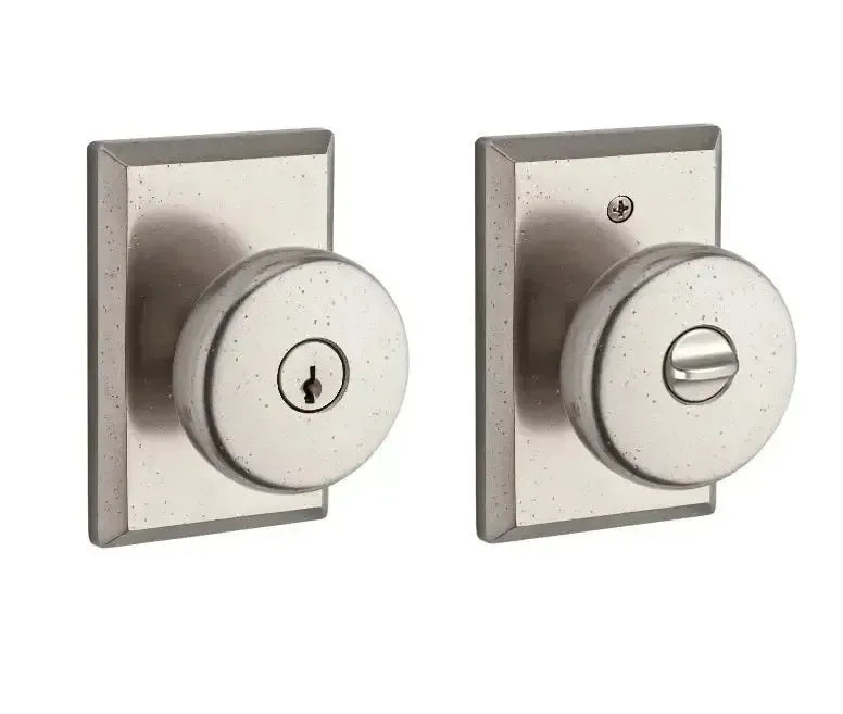Baldwin ReserveBaldwin Rustic Knob with Rustic Square Rosette in 