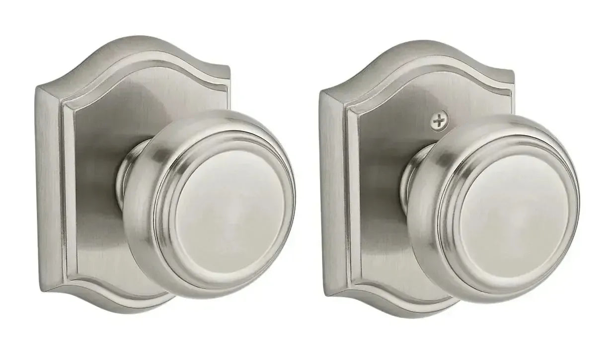 Baldwin ReserveBaldwin Traditional Knob with Traditional Arch Rosette in 
