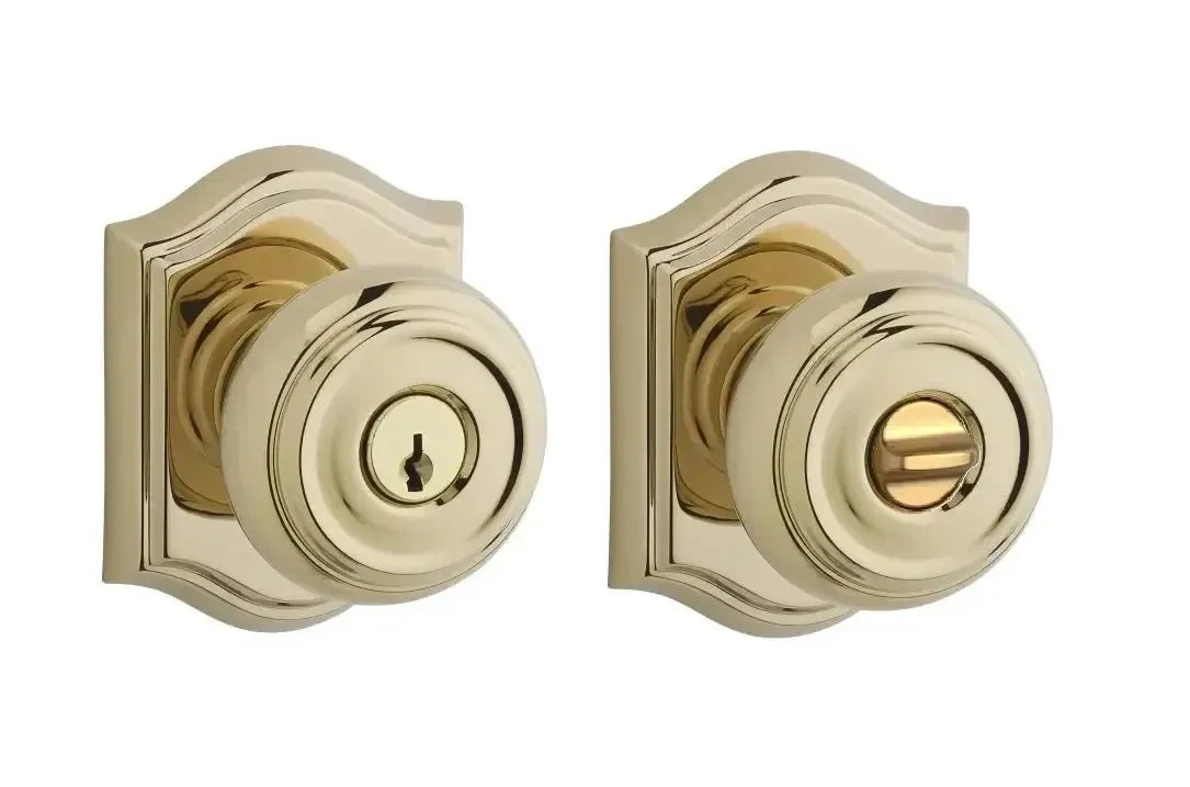 Baldwin ReserveBaldwin Traditional Knob with Traditional Arch Rosette in 