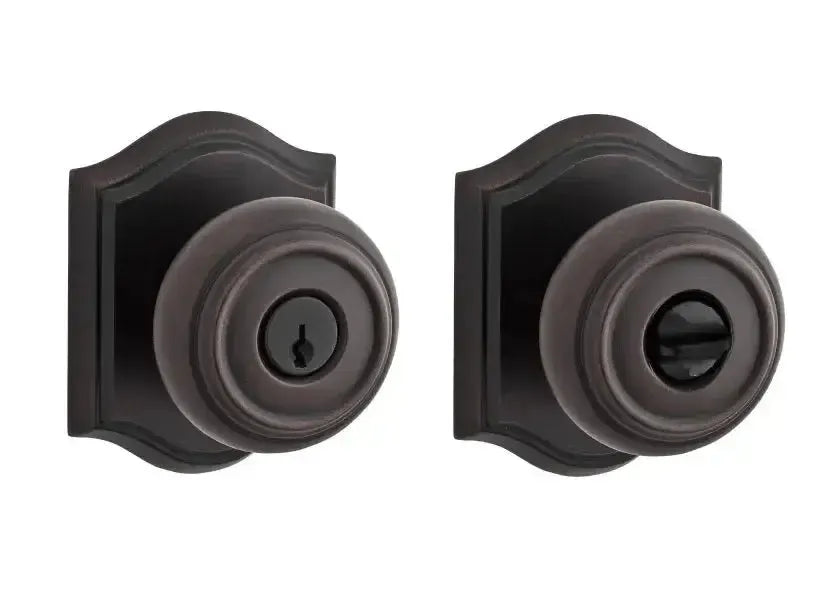 Baldwin ReserveBaldwin Traditional Knob with Traditional Arch Rosette in 
