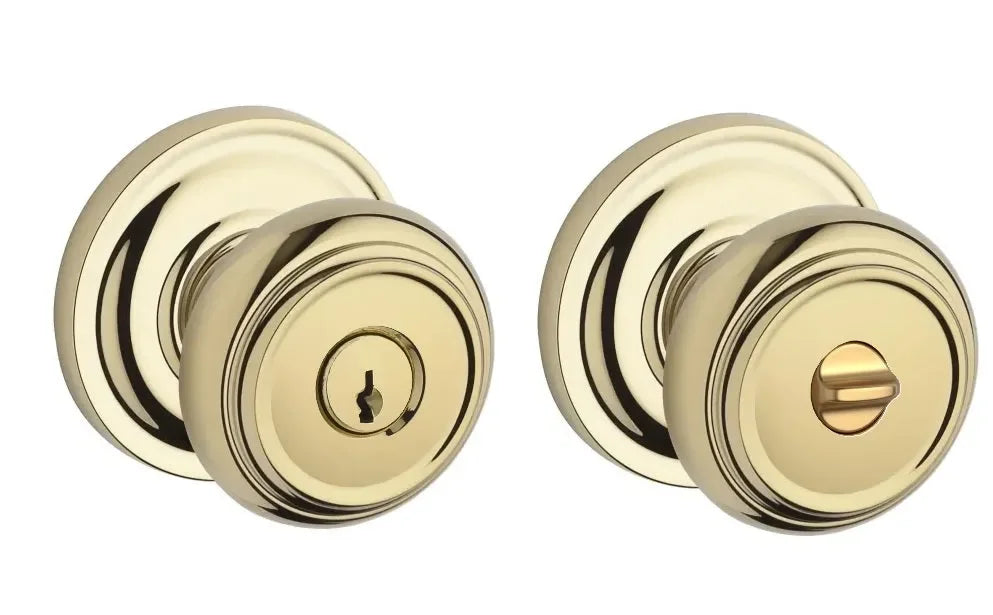 Baldwin Traditional Knob with Traditional Round Rosette Lifetime Polished Brass