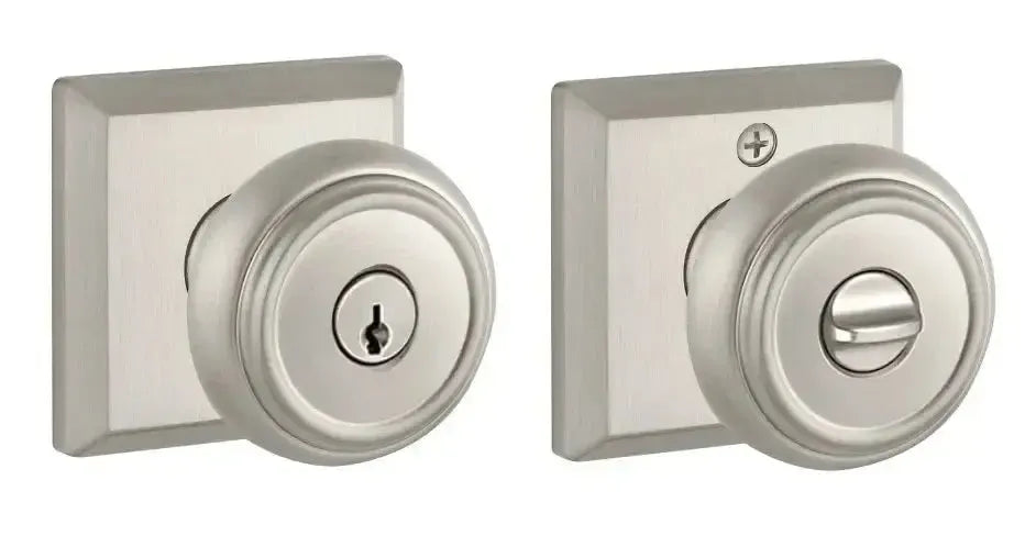 Baldwin ReserveBaldwin Traditional Knob with Traditional Square Rosette in 