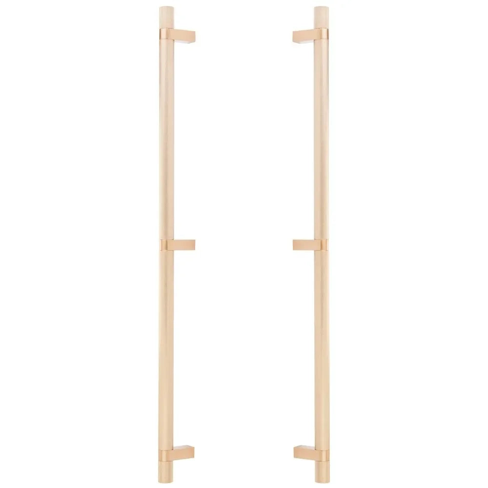 The Emtek Back-to-Back Select Knurled Appliance Bar Pull, 24" C-to-C in Satin Copper finish