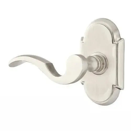 EmtekEmtek Cortina Lever With #8 Rosette in 