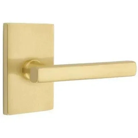 EmtekEmtek Freestone Lever With Modern Rectangular Rosette in 
