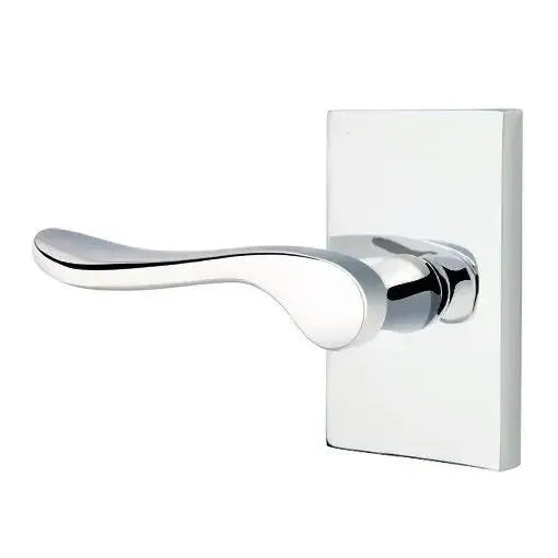 EmtekEmtek Luzern Lever With Modern Rectangular Rosette in 