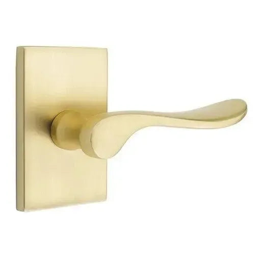 EmtekEmtek Luzern Lever With Modern Rectangular Rosette in 
