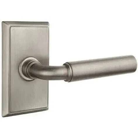 EmtekEmtek Manning Lever With Rectangular Rosette in 