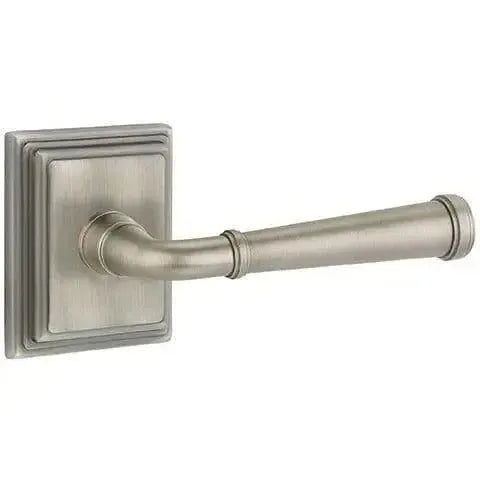 EmtekEmtek Merrimack Lever With Wilshire Rosette in 