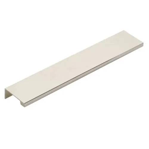 EmtekEmtek Modern Cabinet Edge Pull in 