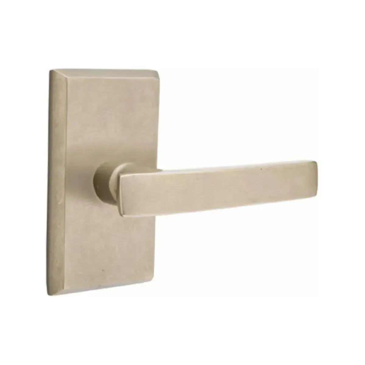 EmtekEmtek Yuma Lever With #3 Rosette in 