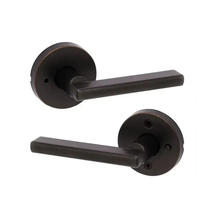 KwiksetKwikset Halifax Lever with Round Rosette in 