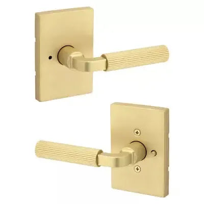 KwiksetKwikset Mirada Lever with Rectangle Rosette in 