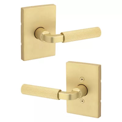 Kwikset Mirada Lever with Rectangle Rosette Satin Brass