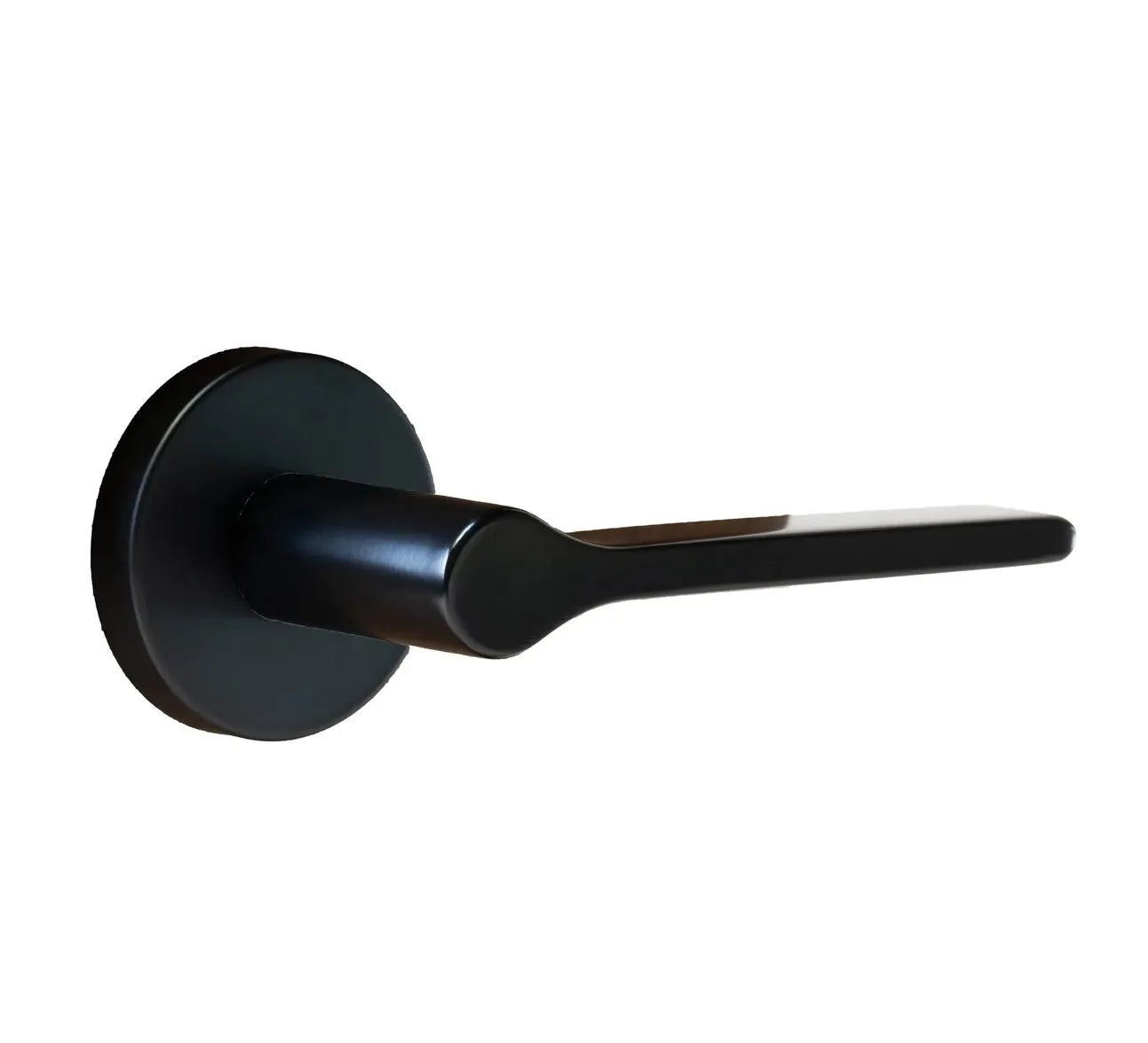 Linnea L07 Lever with Round Rosette in Satin Black finish