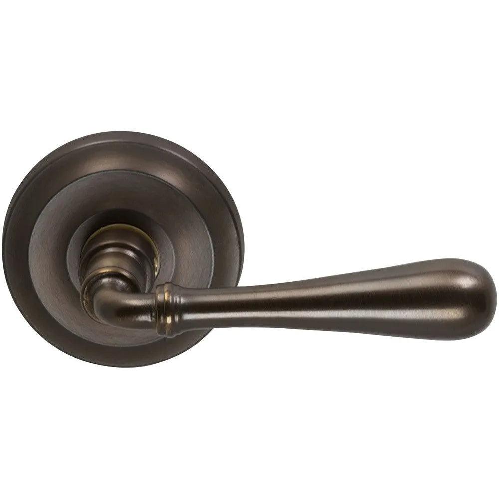 Omnia Traditions 918 Lever with Round Rosette 